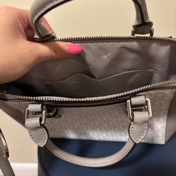 Michael Kors Purse - Picture 4 of 4